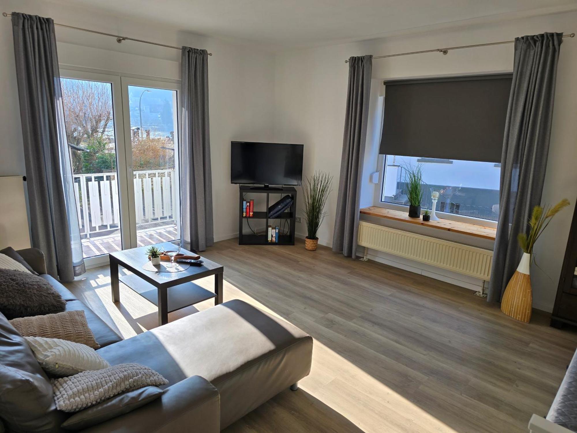 Ferienhaus Steigrhein Filsen Esterno foto